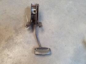 546.fd8m02 Ford Truck Fixed Automatic Brake Pedal Fits 99 00 01 02 03 04 F250 F350