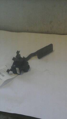 546.fd8n03 Ford Truck 2003 F350sd Gas Pedal 7.3 Liter Diesel