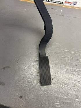 Yl549725aa Ford Ranger Auto Oem Gas Pedal Throttle 2008