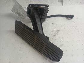 A01-27296-000 Freightliner 546.flhc06 Throttle Pedal 12152040
