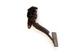 102103-0370a General Motors 04 05 Chevy Silverado Duramax Gas Pedal Fuel 6.6 Gmc Sierra Oem