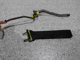 3825202 General Motors 63 Only C2 Corvette Gas Pedal Throttle And Linkage Arm With Survivors