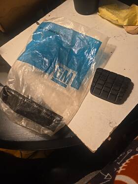 3948727 General Motors Nos 1969-72 Chevrolet Emergency Brake / Parking Pad Waffle Style Oem Gm