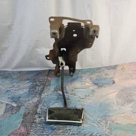 1386088 Gm 1969-1972 Pontiac Gto Lemans Grand Prix Automatic Brake Pedal And Support Mount