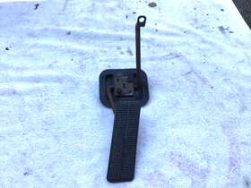1a3972675 Gm Oem Gas Throttle Pedal Assembly 3972675 1970-1972 Chevy Chevelle Monte Carlo