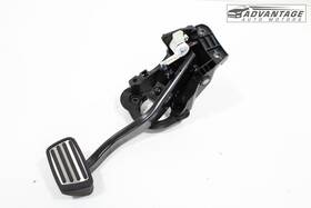 84623099 Gm 2020-2023 Cadillac Ct4 Brake Foot Stop Pedal Pad With Bracket Oem