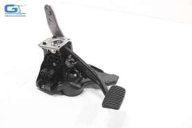 84897420 Gm Chevrolet Equinox Brake Stop Pedal With Bracket Oem 2023