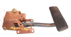 1486826 Gm Cadillac 1968 Brake Pedal Assembly