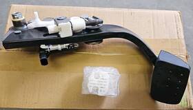 23105403 Gm Genuine Parts New 2012-16 Cadillac Srx Brake Pedal Arm Assembly