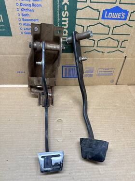 15522992 Gm Gmc Chevrolet Chevy 1993 K1500 C1500 Manual Transmission Clutch And Brake Pedal Assembly Gmt40