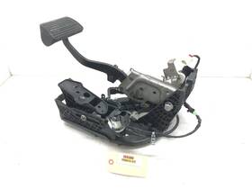 23452812 Gmc 2015-2020 Yukon Escalade Suburban Brake Stop Foot Pedal Oem #note