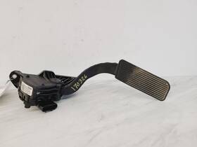 234.gm9m14 Gmc Truck Accelerator Gas Pedal Fits 2014 Sierra150 575437