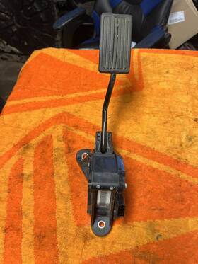 313-07-j11 Honda 2007-2011 Crv Cr-v Accelerator Pedal Oem 08 09 10