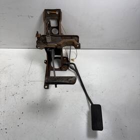46510-sa0-710 Honda 80-83 Civic At Accelerator Brake Pedal Set Oem
