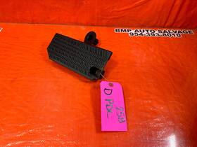 46991-s5a-a01 Honda 02-05 Civic Si Ep3 Hatchback - Dead Pedal / Foot Rest Oem Factory #258