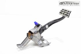 Hyundai 32800-aa210 2021-2023 Elantra Floor Stop Brake Pedal With Support Bracket Oem