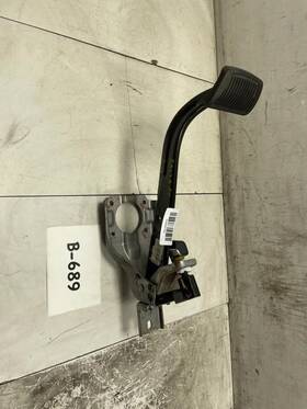 546.hy1413 Hyundai 2013 Santa Fe Sport Brake Pedal Assy Oem