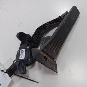 941.hy1s17 Hyundai Elantra Gas Pedal 2017 2016 2015 2014 2013
