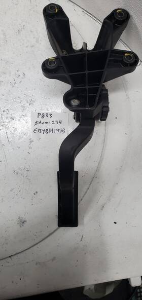 P833 Hyundai 2007 Sonata Accelerator Pedal Assembly