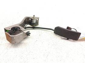 18002-am813 Infiniti 234.in1m04 03-06 Nissan 350z/g35 Accelerator Pedal Oem