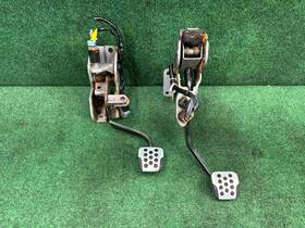 46501-1nw2d Infiniti 2003-2008 G35 Manual Trans 6-speed Mt Brake And Clutch Pedal Oem