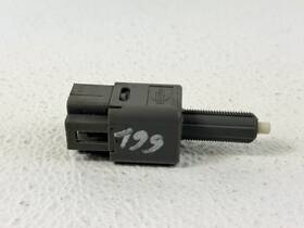 6914k2 Infiniti 14-24 Q50 Brake Stop Pedal Light Lamp Switch Sensor Unit Oem