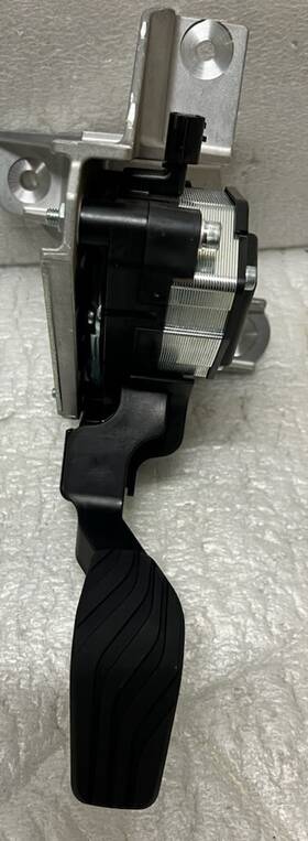 Apm-50 Infiniti 2019-2025 Qx50 2.0l Accelerator Gas Pedal New Oe