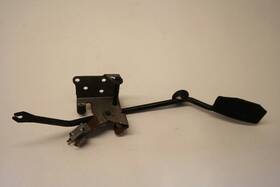 546.is1801 Isuzu 2001 Vehicross Gas Accelerator Pedal