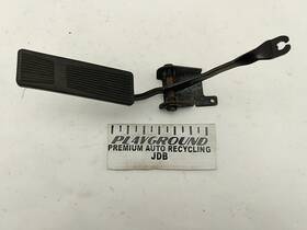 234.am8302 Jeep Liberty Kj Gas Accelerator Throttle Pedal Fits 2002-2007 02 03 04 05 06 07
