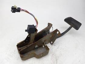 546.am8293 Jeep 1993 Cherokee Brake Pedal