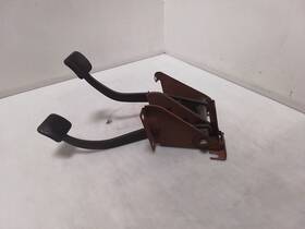 546.am8597 Jeep Tj Wrangler Oem Brake And Clutch Pedal Manual Trans 1997-2002 147002