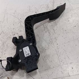 941.am8118 Jeep Renegade Gas Pedal 2015 2016 2017 2018