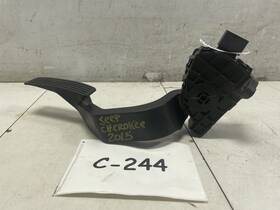 H1411-104704 Jeep 2015 Cheroke Gas Accelerator Pedaloem