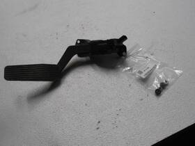 Smitley-381-31-492 Jeep 2011 Liberty Accelerator Gas Pedal