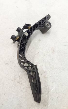 327002f110 Kia 2009 Spectra Accelerator Pedal Oem