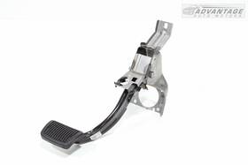 32800-q5200ki Kia 2021-2023 Seltos Awd Front Left Side Floor Foot Brake Stop Pedal Black Oem