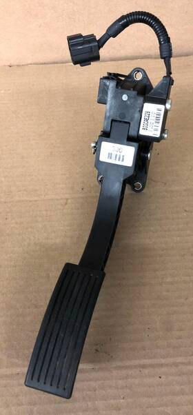 37210-3e400 Kia 2007 Sorento Accelerator Gas Pedal 2007-2009