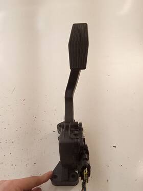 546.ki1214 Kia 2014 Sedona Lx 3.5l Gas Accel Pedal Oem Tested