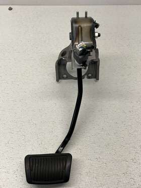 Klsaa0226 Kia 2014 -2015-2016-2017-2018- 2019 Soul Brake Stop Pedal Oem