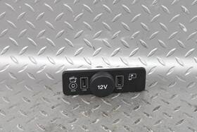Fk7219c166gb Land Rover 16-19 Evoque Electronic Center Console Dual Usb 12v Outlet Plug Oem Factory