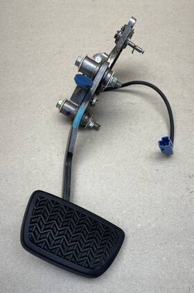 47110-53262 Lexus 06-15 Is250 Is350 Is250c Is350c Brake Pedal With Sensor Oem 47110-53262 Lexus 06-15 Is250 Is350 Is250c Is350c Brake Pedal With Sensor Oem