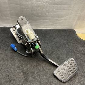4711024160 Lexus 14-21 Is300 Is250 Is350 Brake Stop Pedal With Sensor 83k Miles Oem