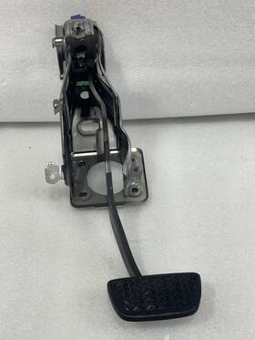 546.le1f10 Lexus 2007 2008 2009 2010 2011 2012 Es350 Brake Pedal