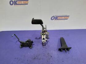 546.le1f20 Lexus 20 2020 Es350 Oem Gas And Brake Pedal Set