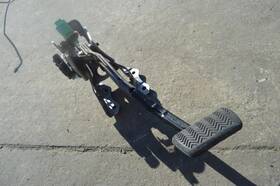 546.le1h10 Lexus 2010 2011 2012 Hs250h Brake Pedal