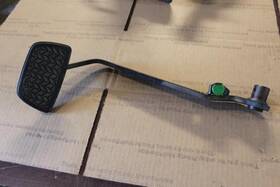 546.le1n04 Lexus 2001 2002 2003 2004 2005 Gs300 Gs430 Brake Pedal