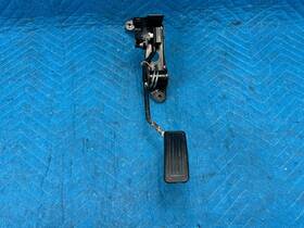 78010-60090 Lexus Toyota Land Cruiser Lx470 Gas Accelerator Pedal Rod 2003-2007 Oem