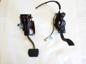 234.fd2215 Lincoln Power Adjusting Accelerator / Brake Pedals Fits 15 16 17 Navigator