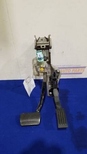 546.fd2120 Lincoln 20 2020 Corsair Oem Gas Brake Pedal
