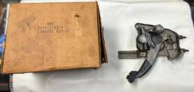 D8vy-2780-a Lincoln Nos 1978-79 Town Car Parking Brake Pedal Assy With Vacuum Motor